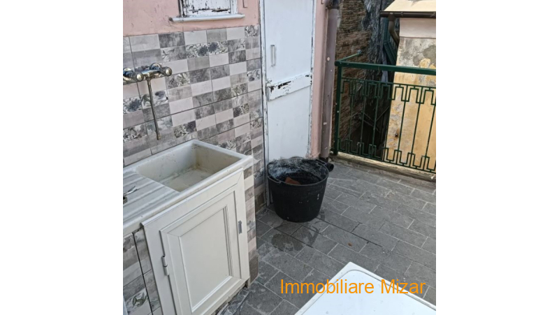 'ùì+